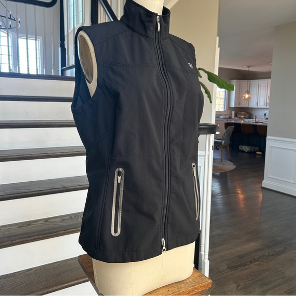 Ariat New Team Softshell Vest. Women’s large - Picture 3 of 7